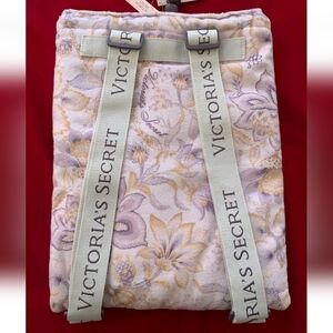 NWT Victoria's Secret 2- in-1 Beach Towel Backpack Convertible Style 63" X 36"